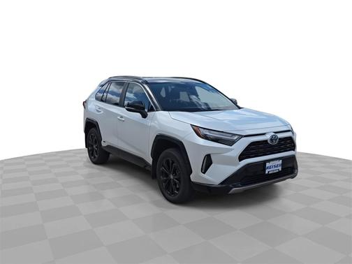 2023 Toyota RAV4 Hybrid SE