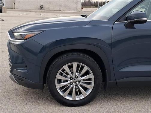 2024 Toyota Grand Highlander Platinum