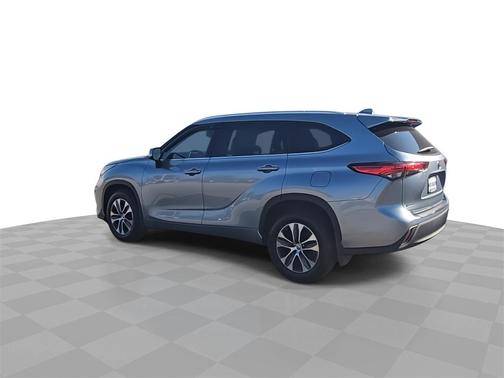 2020 Toyota Highlander Hybrid XLE
