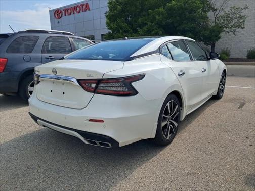 2023 Nissan Maxima SL