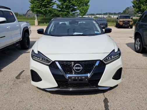 2023 Nissan Maxima SL