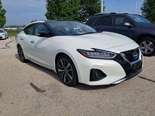 2023 Nissan Maxima SL