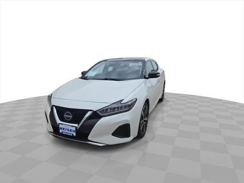 2023 Nissan Maxima SL