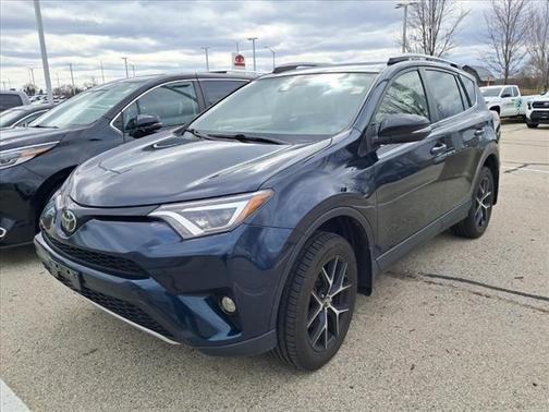 2017 Toyota RAV4 SE