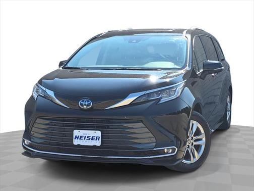 2024 Toyota Sienna Limited 7-Passenger