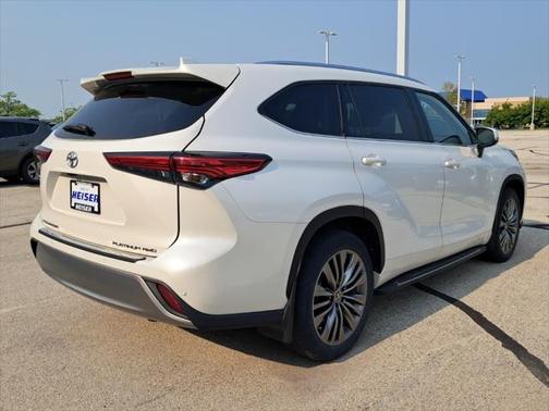 2021 Toyota Highlander Platinum