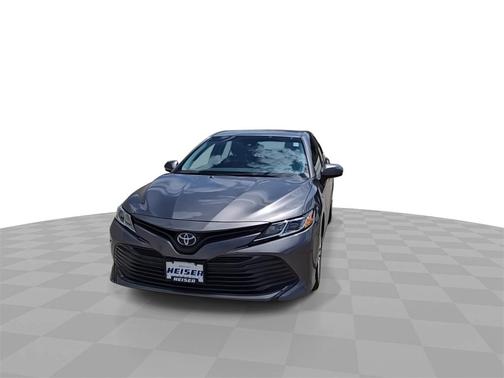 2018 Toyota Camry Hybrid LE