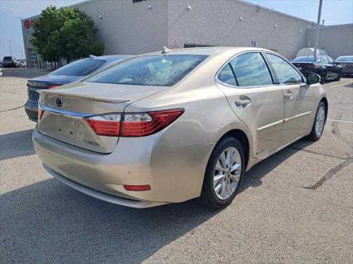 2013 Lexus ES 300h Base