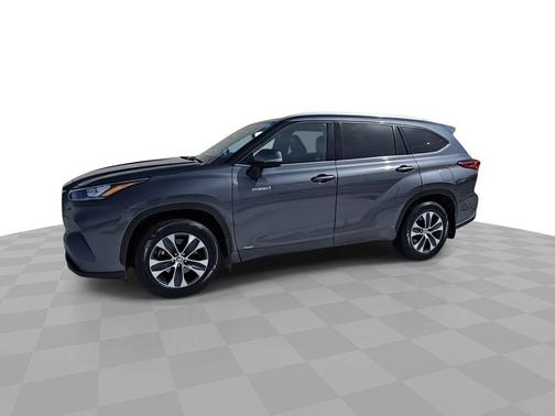 2020 Toyota Highlander Hybrid XLE