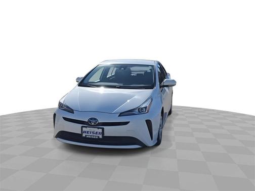 2020 Toyota Prius LE