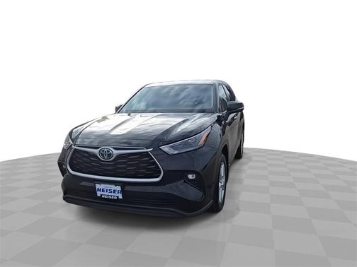 2022 Toyota Highlander Hybrid LE