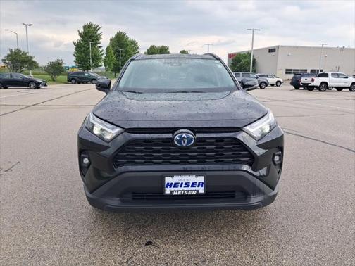 2022 Toyota RAV4 Hybrid XLE Premium
