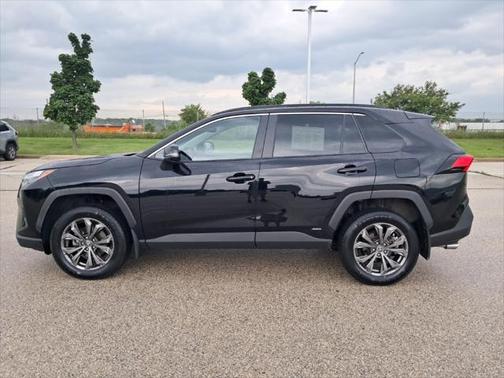 2022 Toyota RAV4 Hybrid XLE Premium