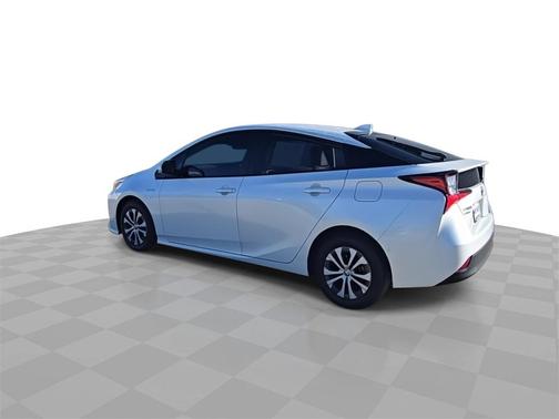 2022 Toyota Prius XLE