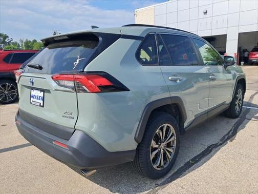 2022 Toyota RAV4 Hybrid XLE Premium