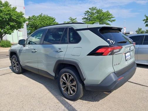 2022 Toyota RAV4 Hybrid XLE Premium
