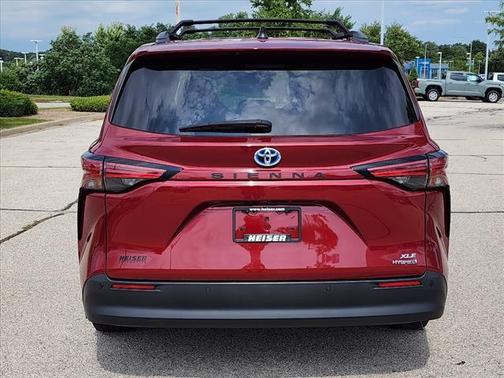 2021 Toyota Sienna XLE 7 Passenger