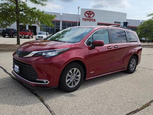 2021 Toyota Sienna XLE 7 Passenger
