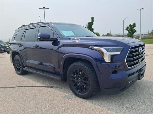 2023 Toyota Sequoia SR5