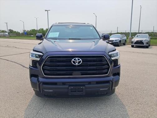 2023 Toyota Sequoia SR5