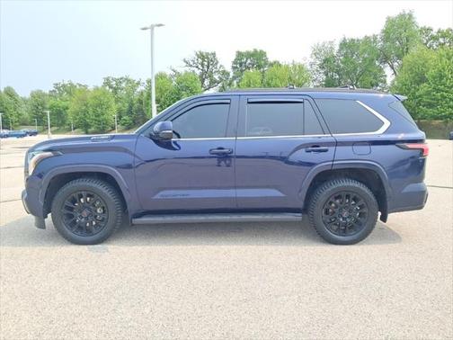 2023 Toyota Sequoia SR5