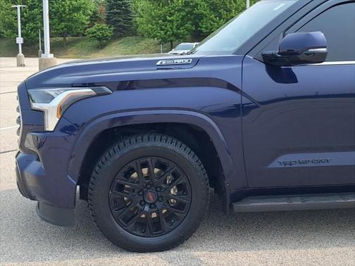 2023 Toyota Sequoia SR5