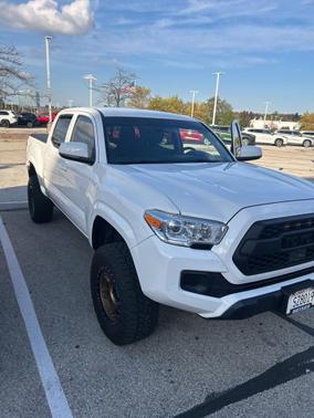 2022 Toyota Tacoma SR