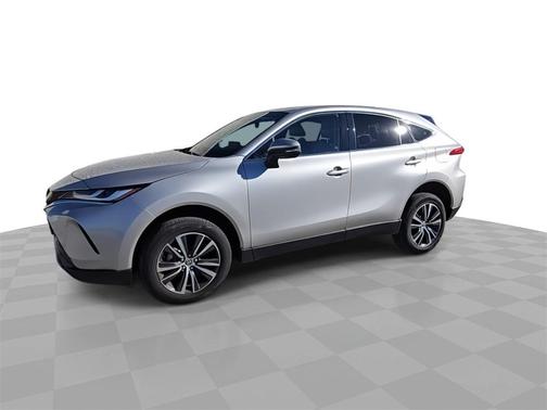 2024 Toyota Venza LE