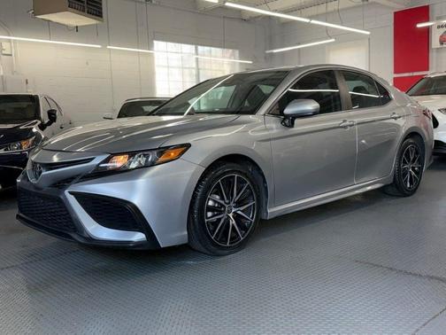 Celestial Silver Metallic 2021 Toyota Camry SE