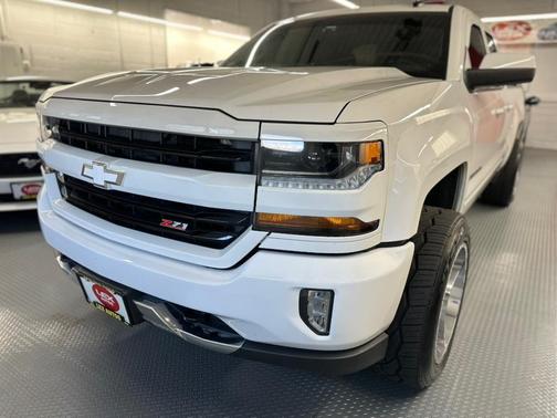 2018 Chevrolet Silverado 1500 2LT