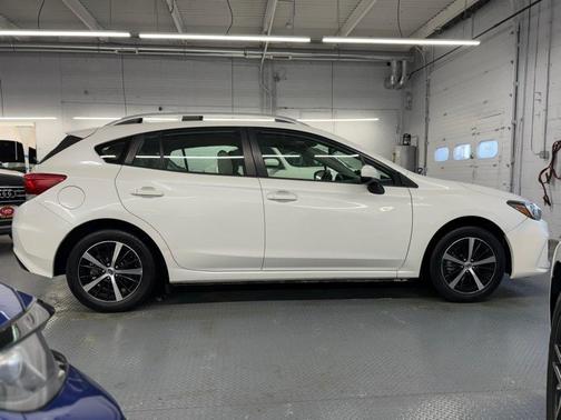 2019 Subaru Impreza 2.0i Premium