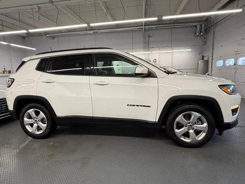 White Clearcoat 2021 Jeep Compass Latitude