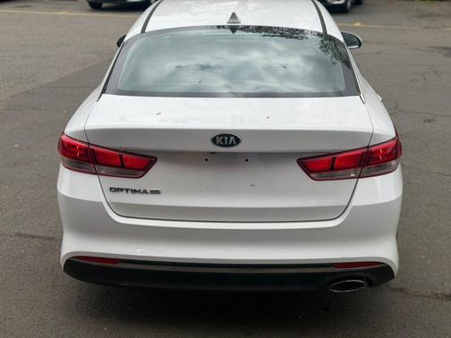 Snow White Pearl 2016 Kia Optima LX
