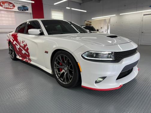 2016 Dodge Charger SRT 392