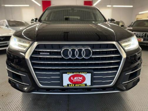 Night Black 2017 Audi Q7 3.0T Premium