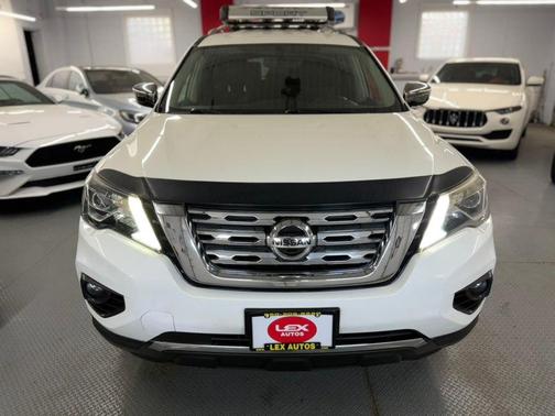 Glacier White 2018 Nissan Pathfinder SV