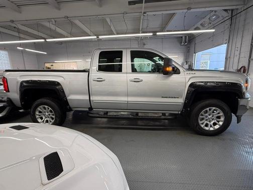 Quicksilver Metallic 2016 GMC Sierra 1500 SLE
