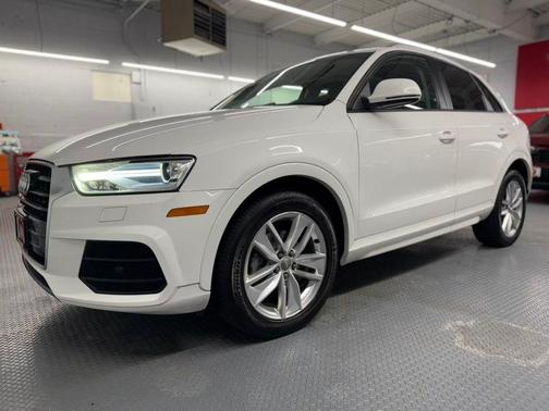 2017 Audi Q3 2.0T Premium