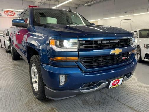 Deep Ocean Blue Metallic 2017 Chevrolet Silverado 1500 2LT