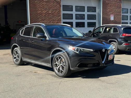 2019 Alfa Romeo Stelvio Ti Sport