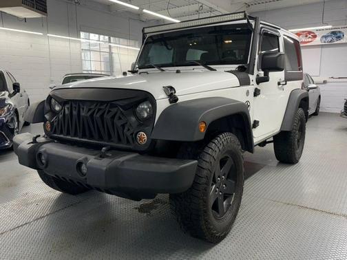 Bright White Clearcoat 2013 Jeep Wrangler Sport