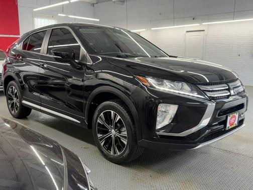 Tarmac Black Metallic 2018 Mitsubishi Eclipse Cross SE