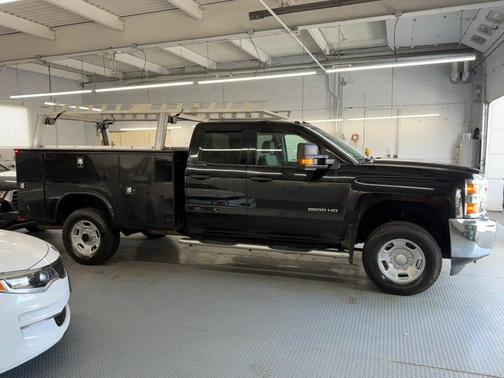 Black 2019 Chevrolet Silverado 2500 WT