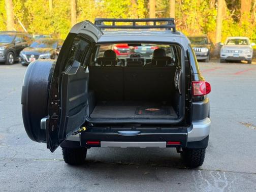 2010 Toyota FJ Cruiser Base