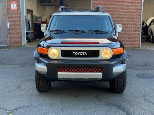 2010 Toyota FJ Cruiser Base