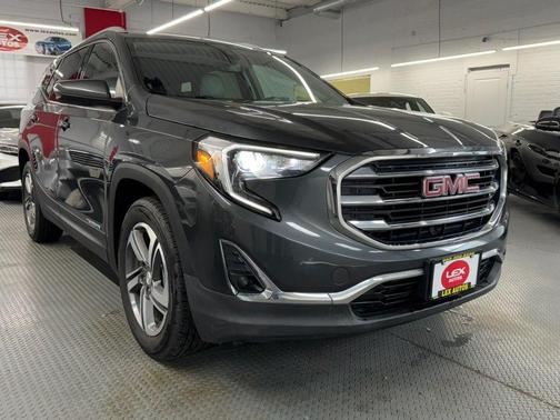 Graphite Gray Metallic 2020 GMC Terrain SLT