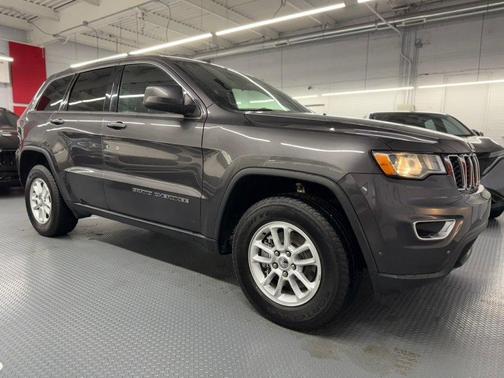 2020 Jeep Grand Cherokee Laredo