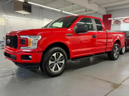 Magma Red Metallic 2019 Ford F-150 XL