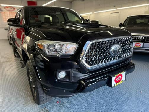 2018 Toyota Tacoma TRD Sport