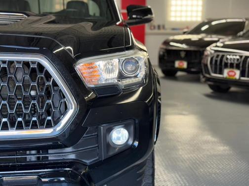 2018 Toyota Tacoma TRD Sport